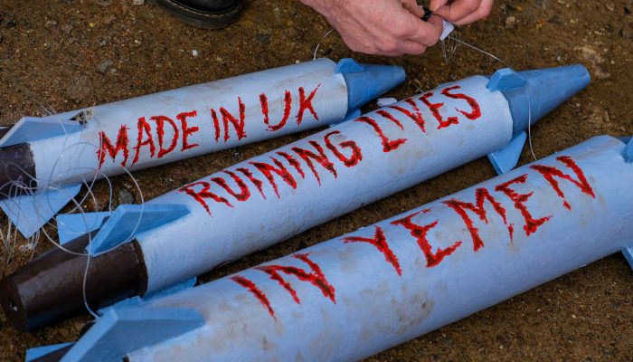 Reino Unido: Tribunal declara exportação de armas para a Arábia Saudita ilegal